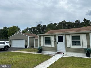 117 Waverly St, Browns Mills, NJ 08015