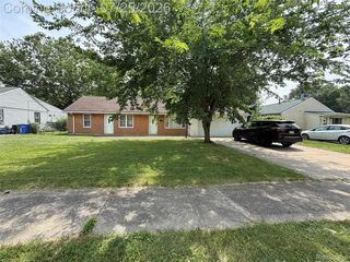 8424 Stout Ave, Warren, MI 48093