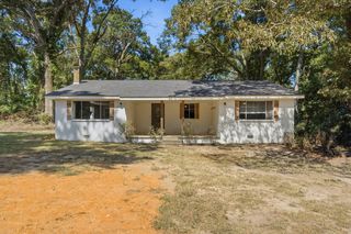 3989 Monroe Rd, Seminary, MS 39479