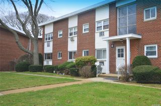 125 Hempstead Grdns Drive #B1A, West Hempstead, NY 11552