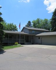 47319 Golf View Dr, Dell Rapids, SD 57022