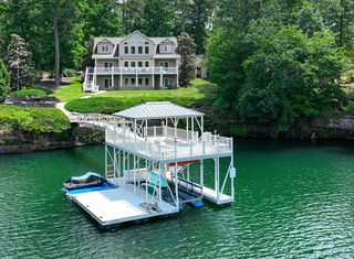 135 Bear Cove Ln, Lane, AL 35541