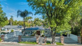22209 Dolorosa St, Woodland Hills, CA 91367