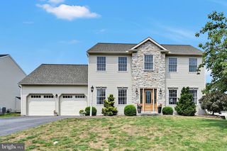35 Manor Cir #L-0036, Palmyra, PA 17078