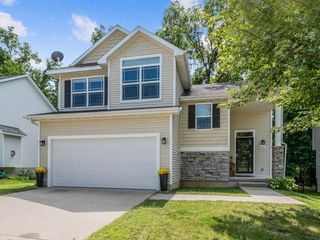 2984 Merced Dr, Des Moines, IA 50310