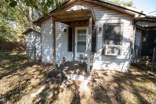 441 Lazy Acres Cir, Pottsboro, TX 75076