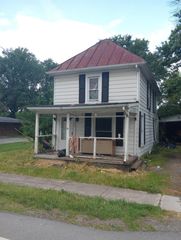142 Broadway St S, Midland, OH 45148