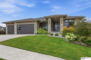 3930 S  213th Ave, Elkhorn, NE 68022