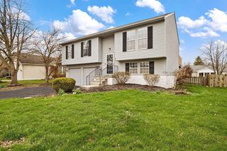 5708 Saucony Dr, Hilliard, OH 43026