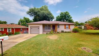 1830 E  17th St, Ada, OK 74820