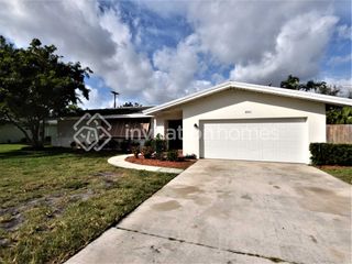 2931 S  Seacrest Blvd, Boynton Beach, FL 33435