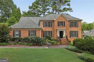 5189 Beech Forest Dr SW, Lilburn, GA 30047