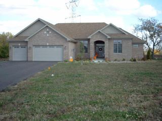 7893 American Dr, Machesney Park, IL 61115