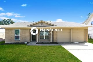 717 Ponderosa Dr, Hurst, TX 76053