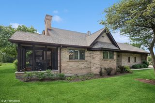 1709 Pebble Beach Ct, Hoffman Estates, IL 60169