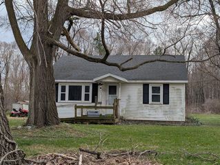 955 Mendon Rd, Sherwood, MI 49089