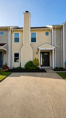 3107 Glastonbury Dr #1, Virginia Beach, VA 23453