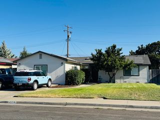 127 Whittier Court, Exeter, CA 93221