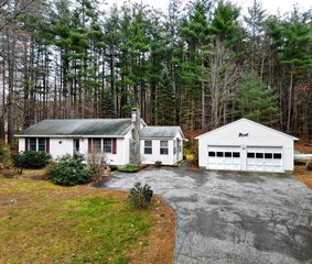 264 Halls Village Road, Chester, NH 03036