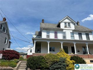 1835 Washington Ave #1, Northampton, PA 18067
