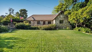 2304 Rosedale Curv, Upland, CA 91784