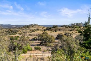 328 Cypress View Dr, Johnson City, TX 78636