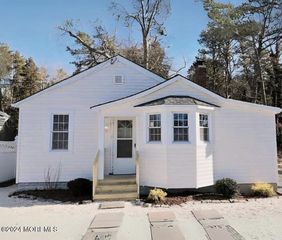 1236 Lakeside Drive S, Forked River, NJ 08731