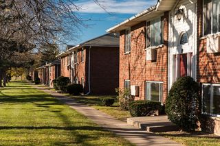 4 Poplar Garden Ln #12C, Rochester, NY 14606