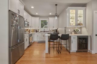 60 Fuller St #2, Dorchester Center, MA 02124