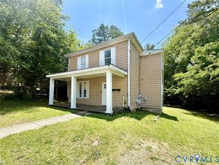 419 Park Ave, Farmville, VA 23901