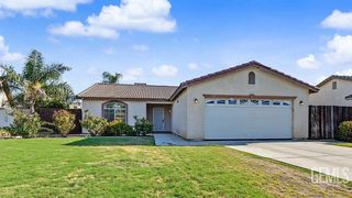 1211 Engelberg Dr, Bakersfield, CA 93307