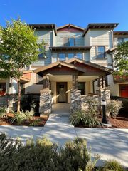 11760 Carriage Ln, Whittier, CA 90601