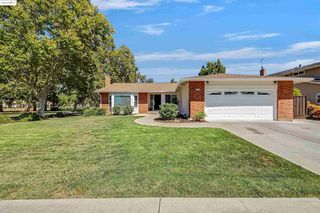 2802 Jones Gate Ct, Pleasanton, CA 94566