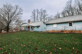 1647 Park Dr, Clarksburg, PA 15725