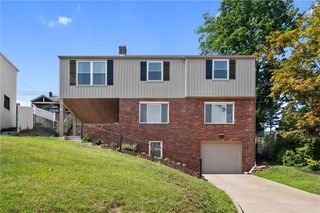 119 Columbia Dr, Pittsburgh, PA 15236