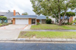22971 Belquest Dr, Lake Forest, CA 92630