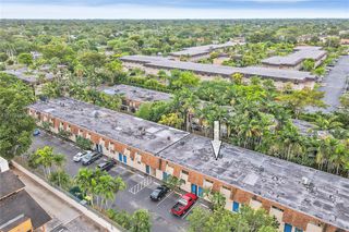 15385 S  Dixie Highway Highway 10, Palmetto Bay, FL 33157