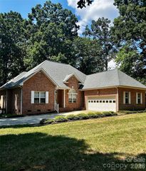 12600 Bain School Rd, Mint Hill, NC 28227