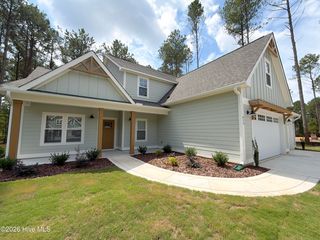 615 Gregory St, Carthage, NC 28327