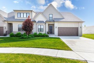 730 Brookstone Dr, Oxford, MI 48371