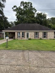 119 Domino Dr, Patterson, LA 70392