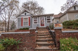 312 N  5th St, Neodesha, KS 66757