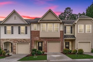 1032 Amber Shadow Dr, Durham, NC 27703