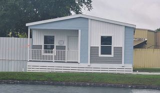 1260 Linden Way, Deland, FL 32724