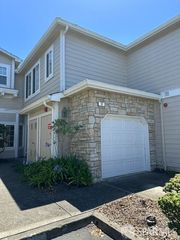 12 Outlook Cir, Pacifica, CA 94044