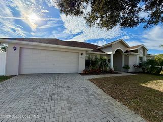 322 Warner Rd SW, Palm Bay, FL 32908