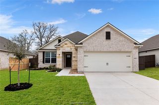5621 Hayduke Ln, Bryan, TX 77802