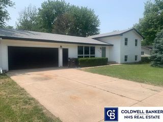 1316 E  Lawn Plaza Dr, York, NE 68467