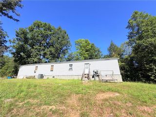 1490 Glenn Carlton Rd, Boomer, NC 28606