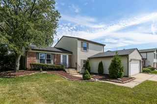 136 Brookside Dr, Glendale Heights, IL 60139
